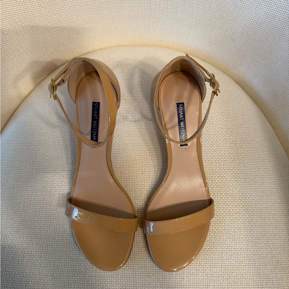 Stuart Weitzman patent leather beige heel sandals